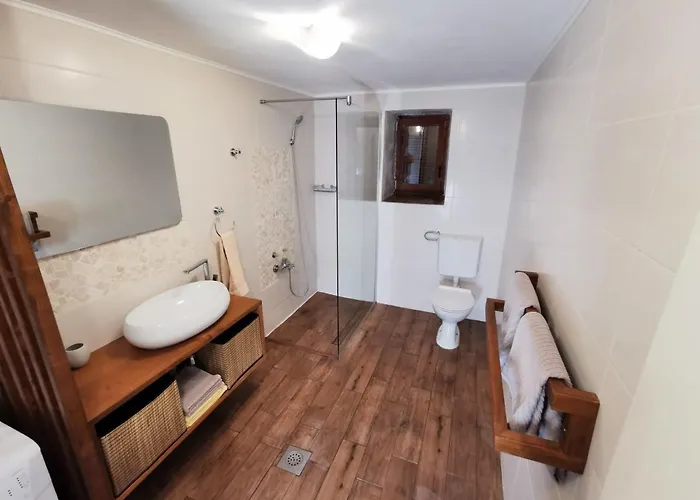 Malic Διαμέρισμα