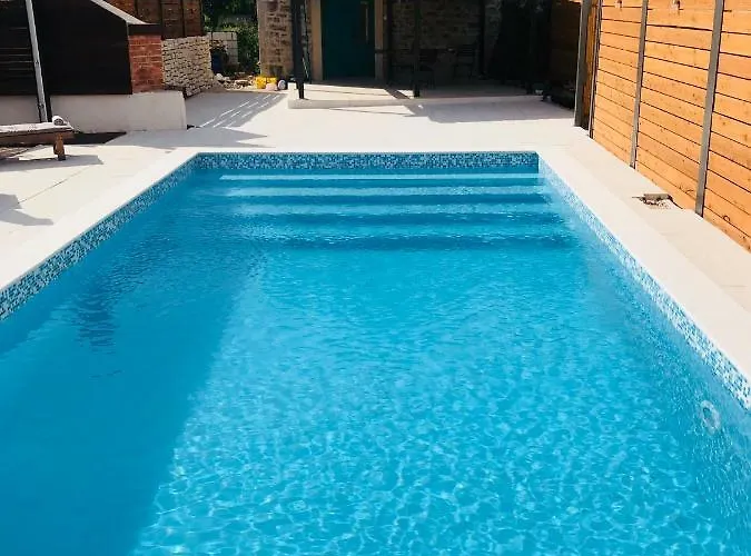 Apartments Malic Apartment Pridraga