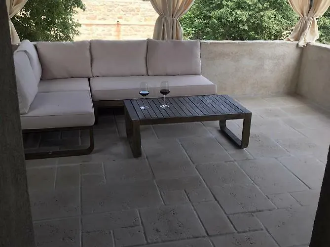 Apartments Malic *