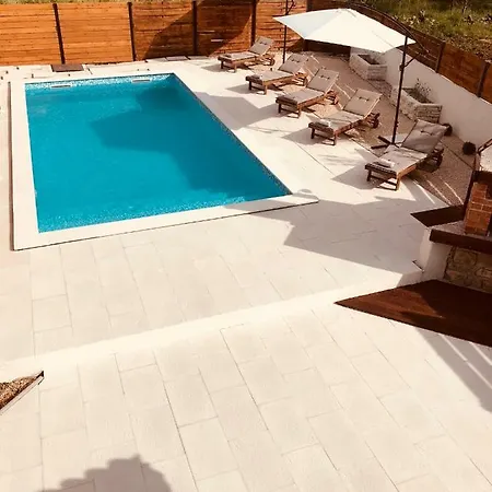 アパート Malic Pridraga