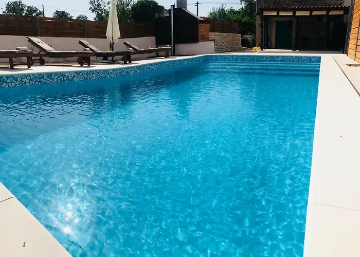 Apartments Malic Pridraga