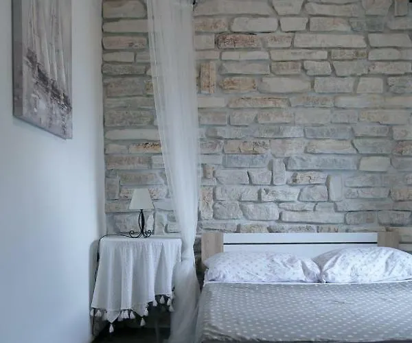 Апартаменты Apartments Malic Pridraga